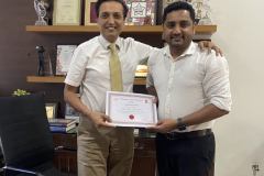 DR-Naveen-Pic